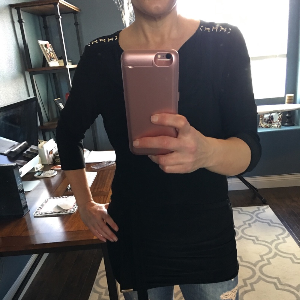 Super cute blouse.